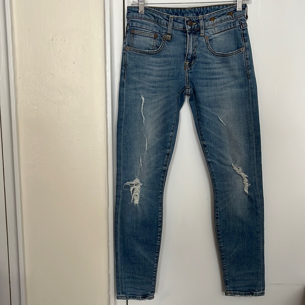 R 13